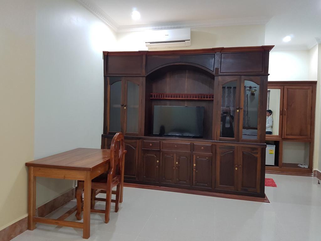 Samnop Samnang Guesthouse Kampot Ngoại thất bức ảnh