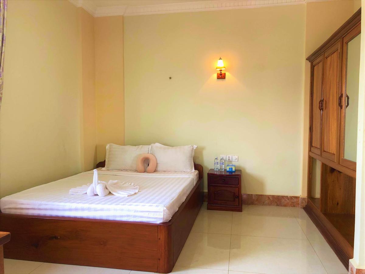 Samnop Samnang Guesthouse Kampot Ngoại thất bức ảnh