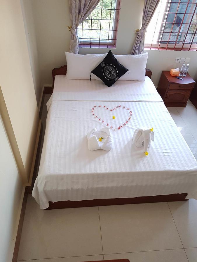Samnop Samnang Guesthouse Kampot Ngoại thất bức ảnh